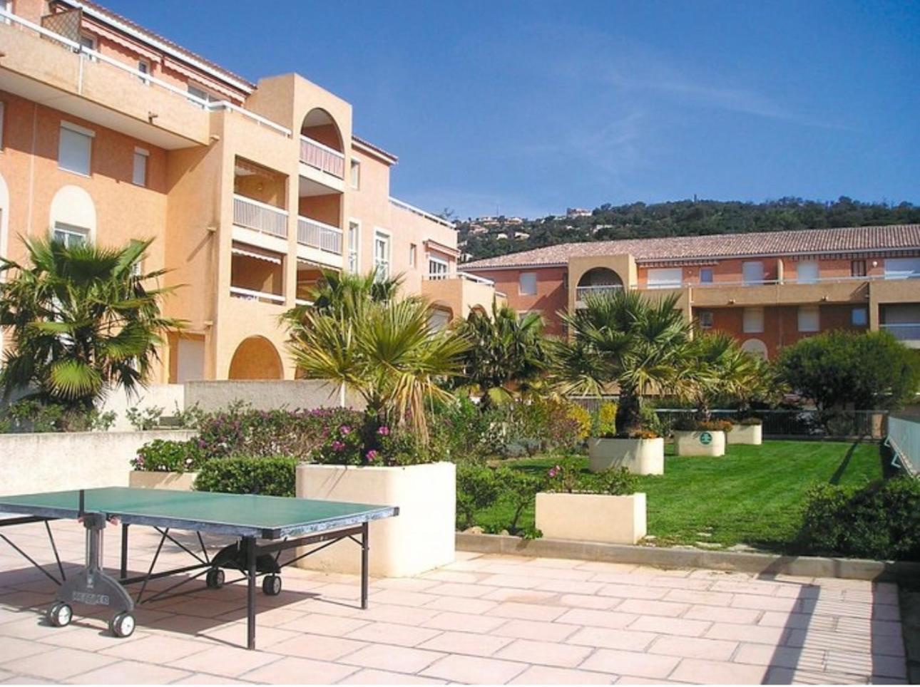 Appartement Residence Santa Barbara Avec Piscine Et A 750M De La Plage Cavalaire-sur-Mer Εξωτερικό φωτογραφία